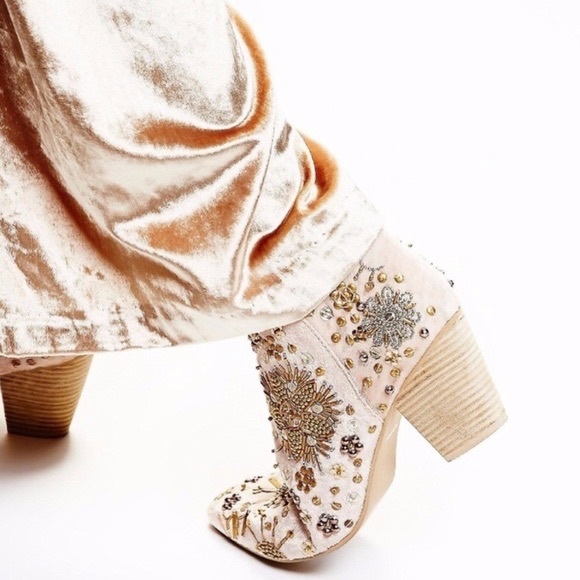 ISO ISO NIGHT OUT FREE PEOPLE BOOTIES - Picture 2 of 3